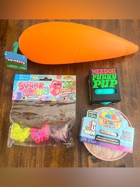 Sensory Toys Needoh Puppy, Mystery Dumpling, Sugar Swap Triplets Squeezy Carrot